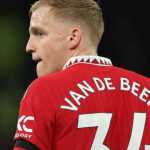 Transfer Manchester United: RESMI! Donny Van De Beek ke Eintracht Frankfurt
