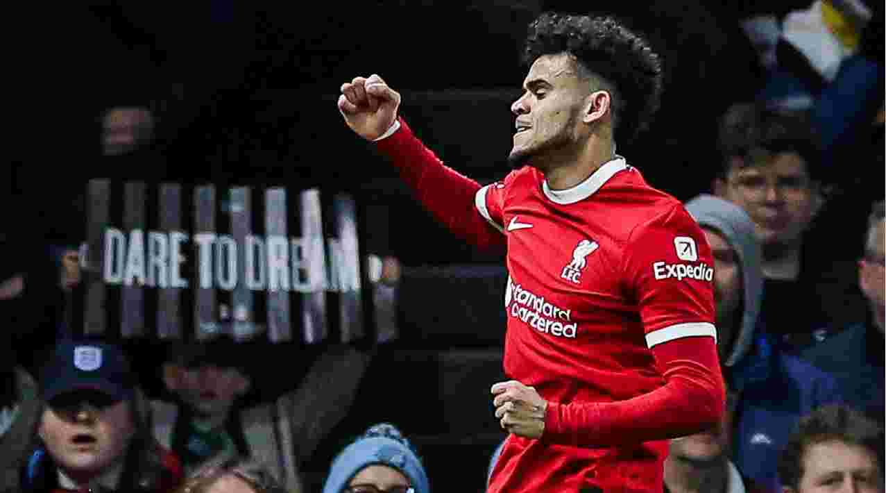 Luis Diaz merayakan gol ke gawang Fulham pada leg kedua semifinal EFL Cup 25 Januari 2024