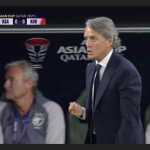 Roberto Mancini saat memimpin Arab Saudi melawan Korea Selatan di 16 besar Piala Asia pada 30 Januari 2024