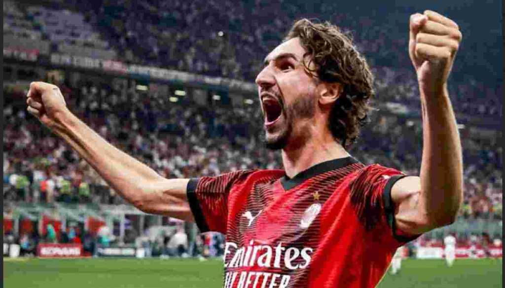 Yacina Adli secara emosional merayakan gol pertamanya bagi Milan