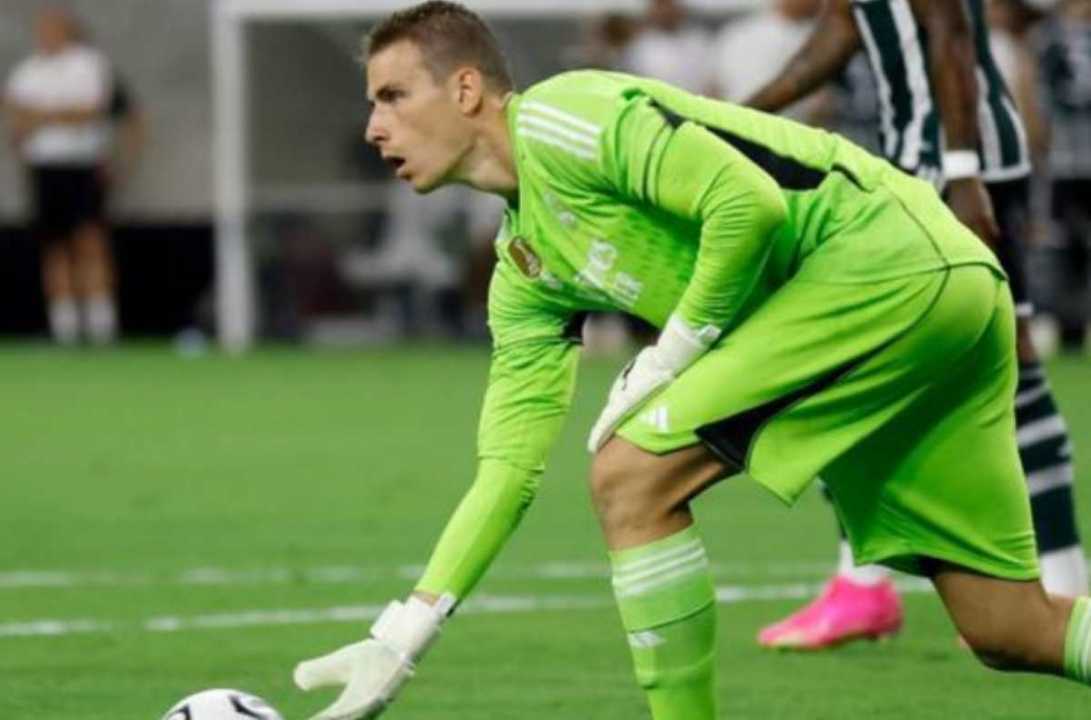 Real Madrid Sodorkan Kontrak Baru untuk Andriy Lunin