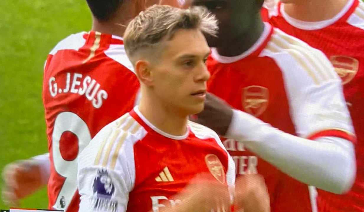 Leandro Trossard Refleksikan Satu Tahun Waktunya di Arsenal