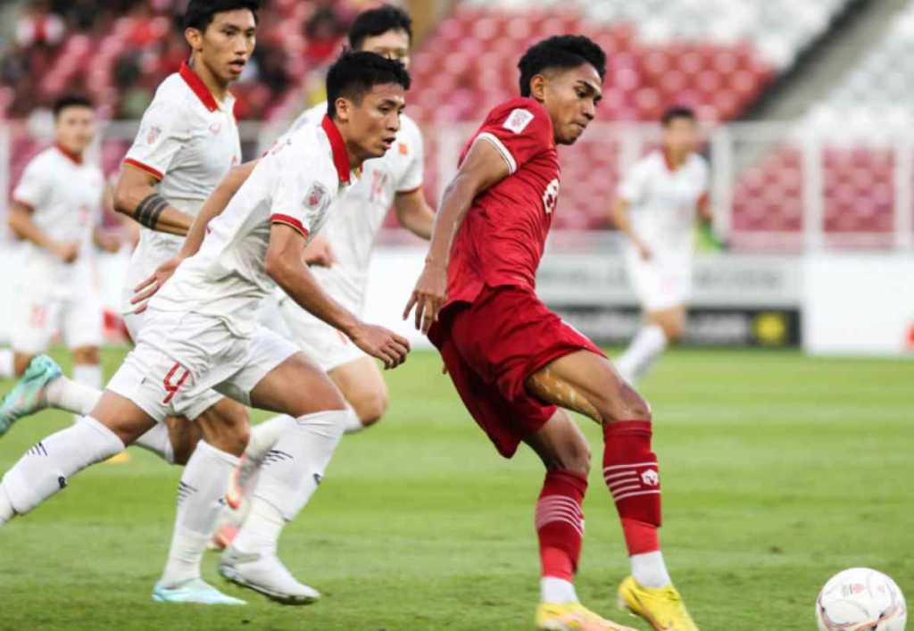 Marselino Ferdinan dalam sebuah laga Indonesia vs Vietnam