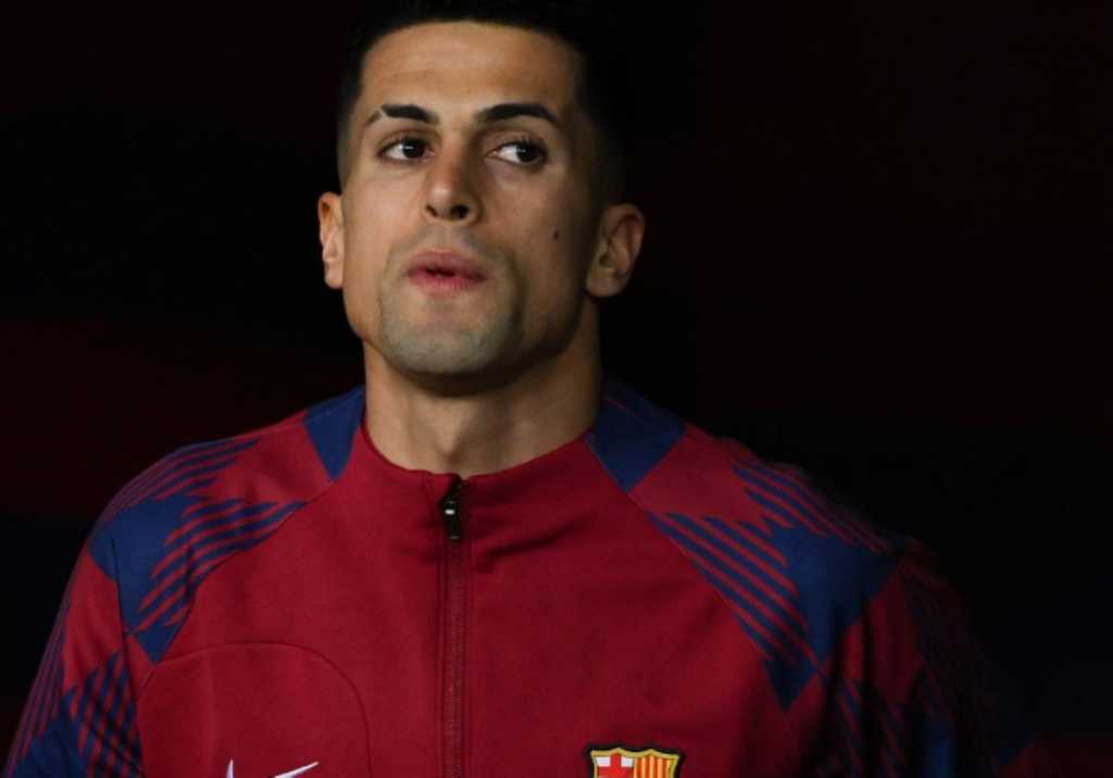 Barcelona Dipastikan Tanpa Joao Cancelo di Piala Super