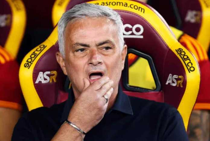 Jose Mourinho Tolak Tawaran Klub Arab Usai Didepak Roma
