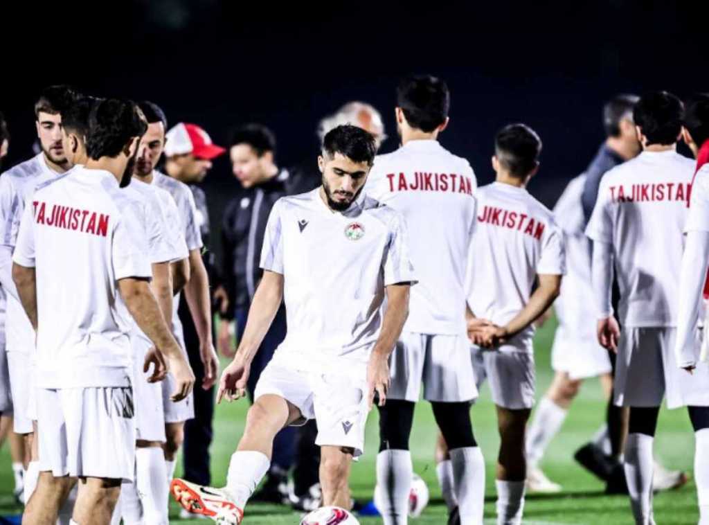 Sesi Latihan Timnas Tajikistan Jelang Hadapi China