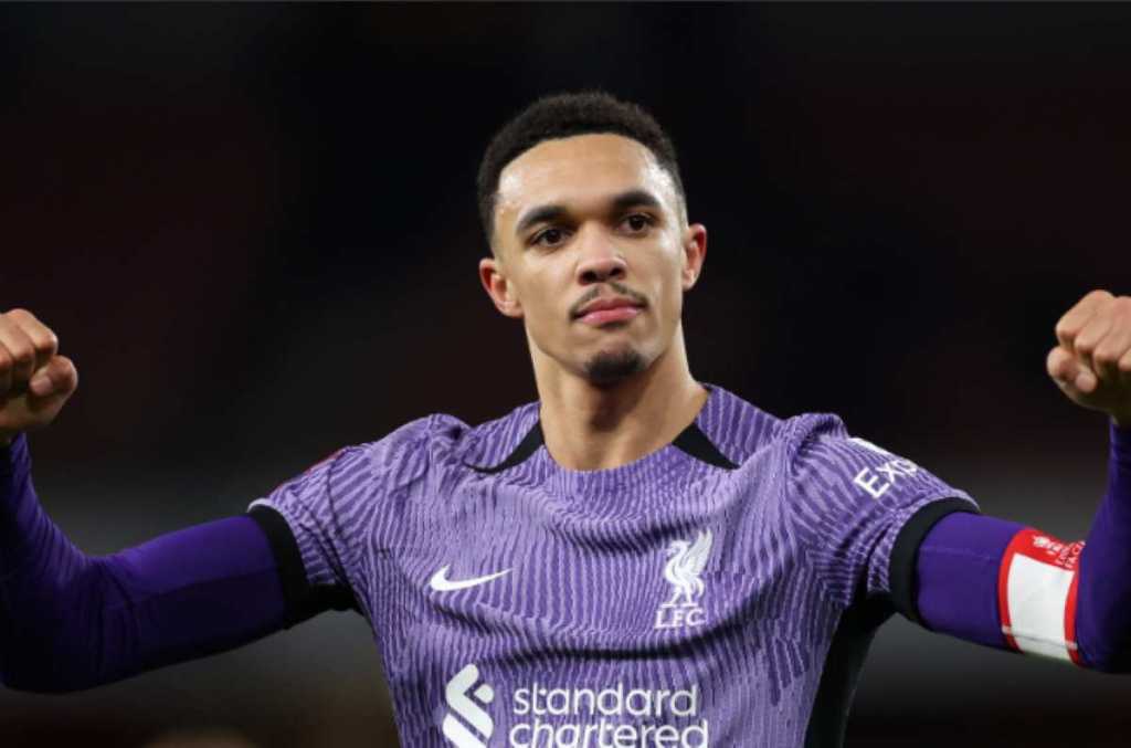 Trent Alexander-Arnold Absen membela Liverpool di semifinal Piala Liga