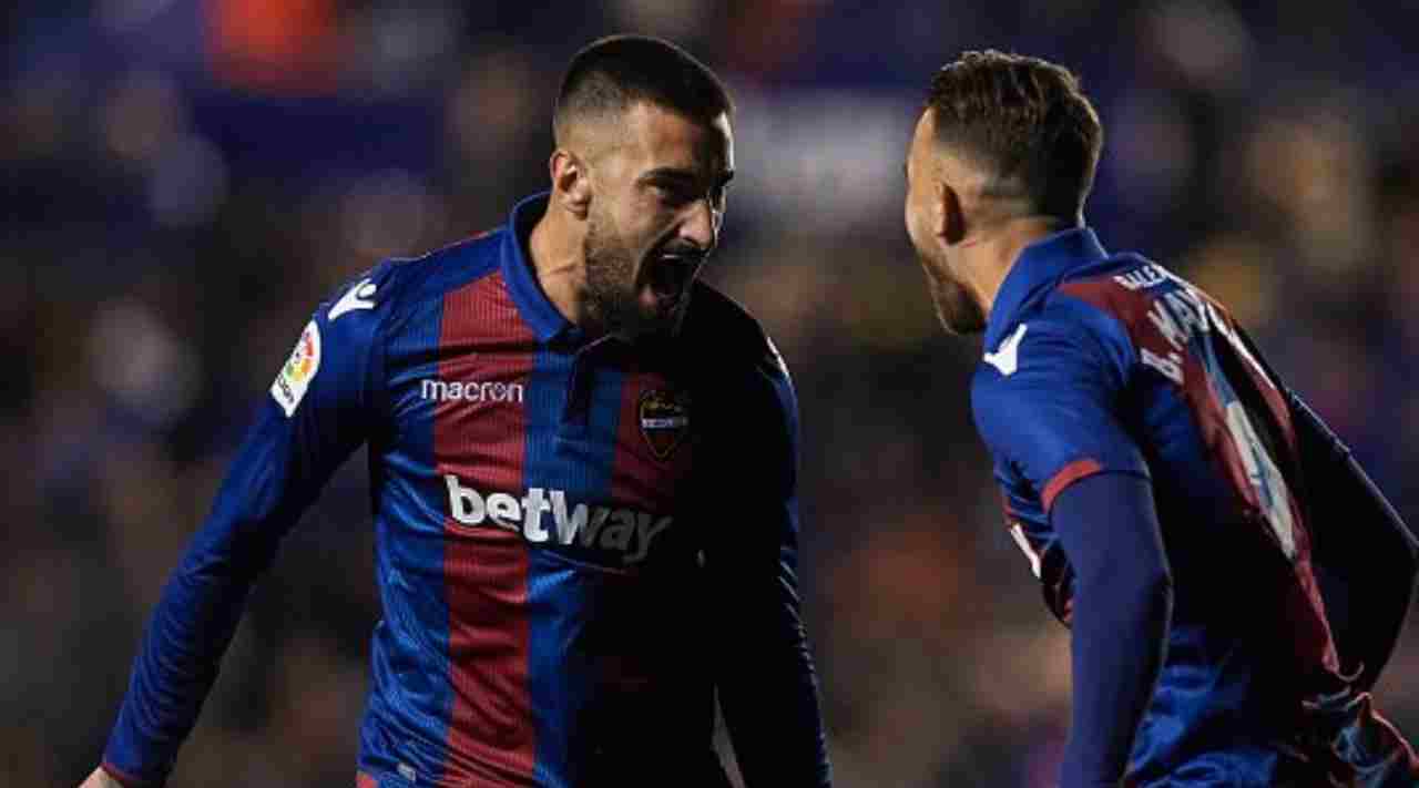 Borja Mayoral merayakan gol bersama pemain Getafe lainnya