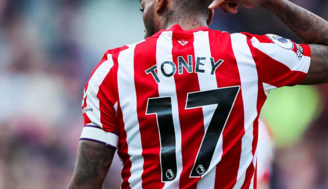 Ivan Toney mesin gol Brentford akan menjadi ancaman bagi Liverpool