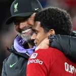 Jurgen Klopp pelatih Liverpool bersama Jarell Quansah