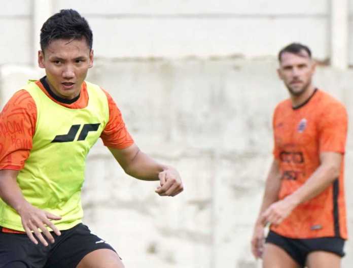 Latihan Persija Jakarta Jelang Menjamu Madura United