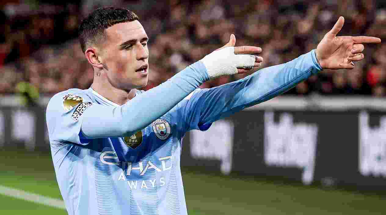 Liga Inggris - Phil Foden merayakan tiga golnya ke gawang Brentford pada 6 Februari 2024