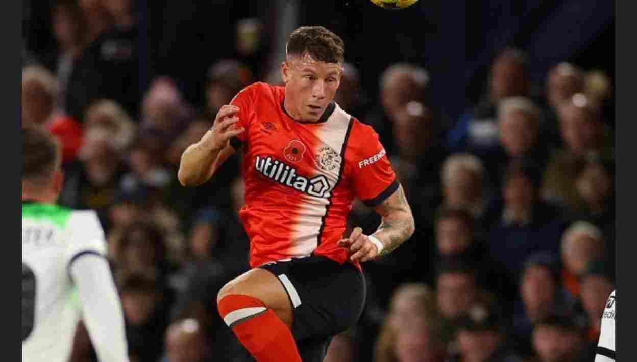 Ross Barkley dalam salah satu pertandingan Luton Town