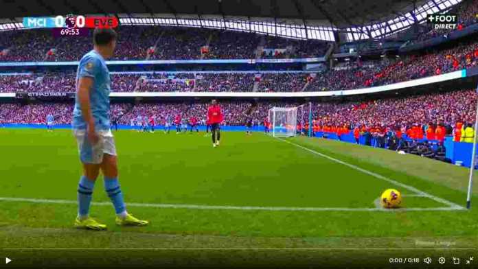 Sepak pojok Man City berujung gol Erling Haaland ke gawang Everton