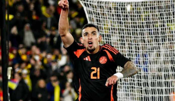 Daniel Munoz pencetak gol kemenangan Kolombia atas timnas Spanyol