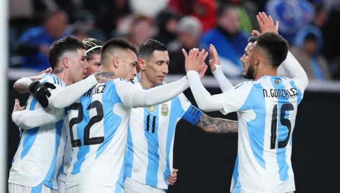 Hasil pertandingan persahabatan Timnas Argentina kalahkan El Salvador dengan skor 3-0