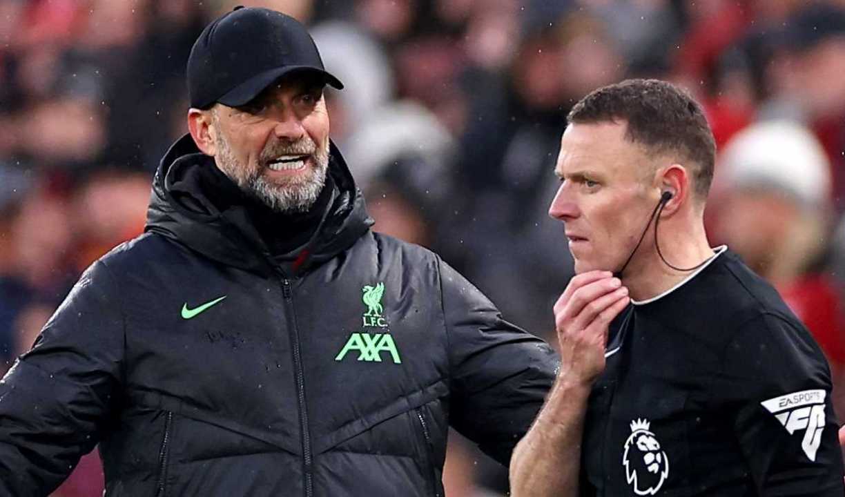 Liverpool bisa menjadi tim paling dirugikan wasit musim ini