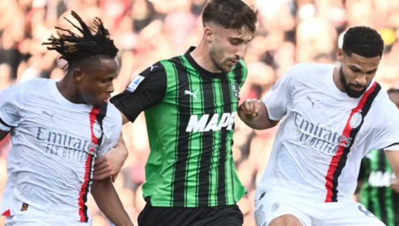 Hasil Sassuolo vs AC Milan - Liga Italia