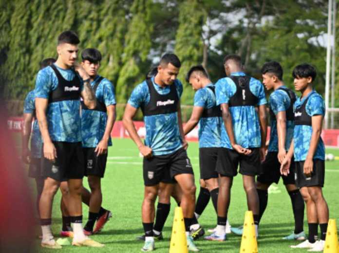 Latihan Borneo FC Jelang Hadapi Madura United