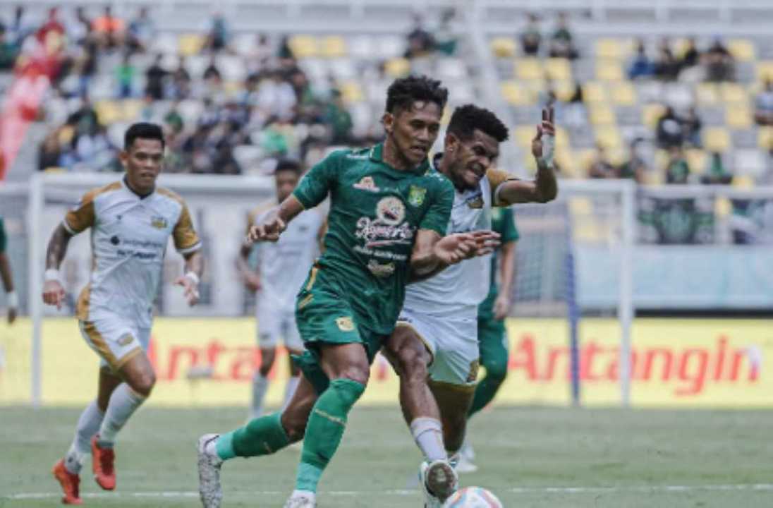 Duel Persebaya vs Dewa United