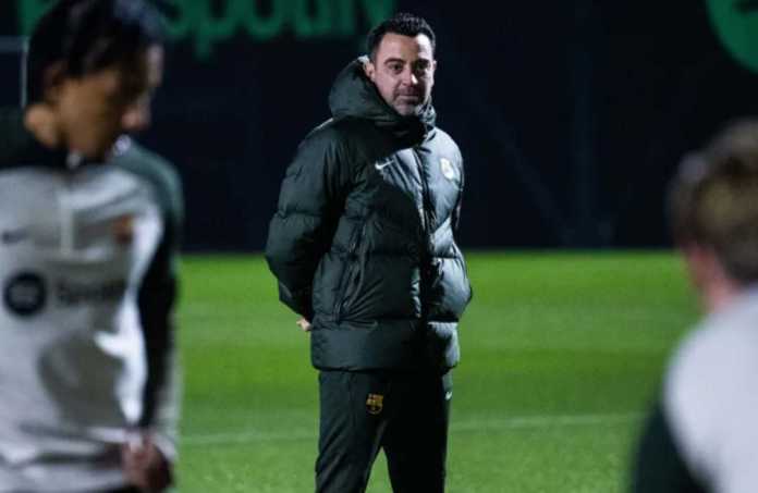 Xavi Hernandez dalam sebuah sesi latihan Barcelona