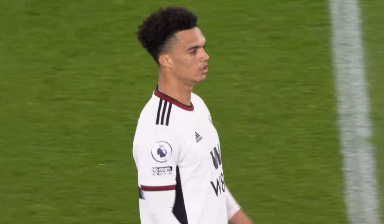 Antonee Robinson jadi target Liverpool