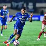 Ciro Alves dalam duel Persib vs Bali United