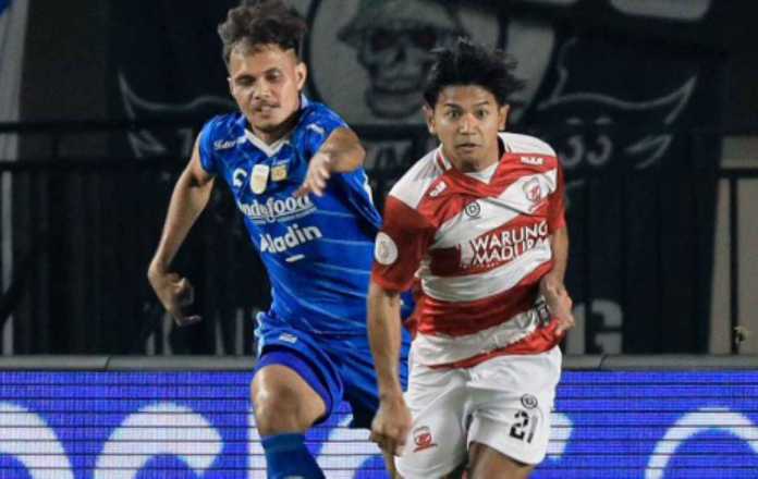 Duel Persib Bandung vs Madura United di Leg Pertama Final CS