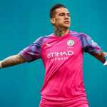 Ederson Moraes kiper Manchester City akan hengkan musim panas ini