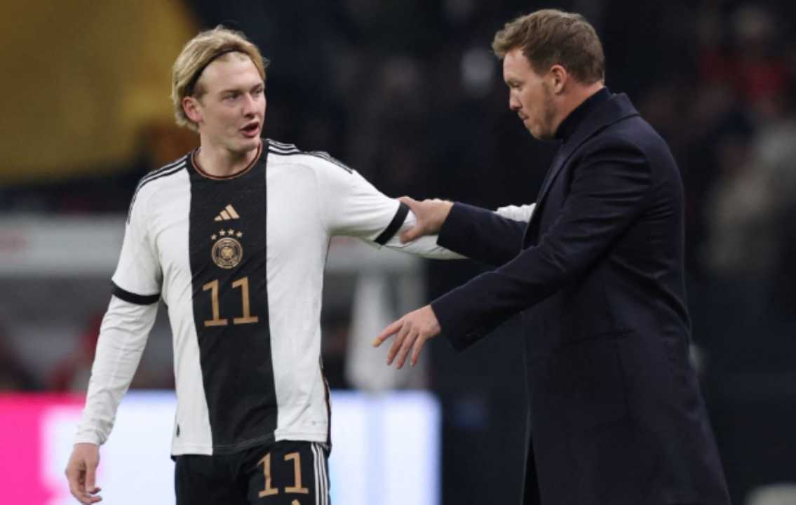 Julian Brandt dan Nagelsmann dalam sebuah laga Timnas Jerman