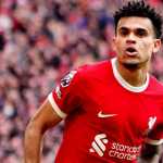 Luis Diaz pemain sayap Liverpool target transfer Barcelona