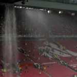 Atap bocor Old Trafford