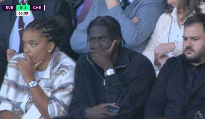 Amadou Onana dalam radar transfer Arsenal
