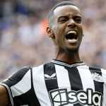 Transfer Saga Alexander Isak: Diminati Chelsea dan Arsenal, Newcastle Ogah Lepas Alexander Isak pemain bola Newcastle United