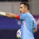 Claudio Bravo Pemain Tertua di Copa America