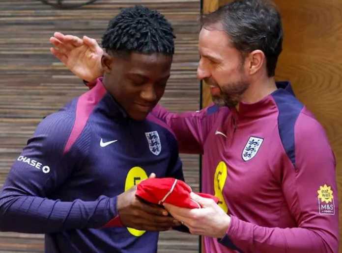 Gareth Southgate dan Kobbie Mainoo