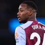 Gagal Datangkan Sesko, Chelsea Kini Kejar Striker Aston Villa Jhon Duran pemain Aston Villa