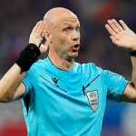 Wasit dan Tim VAR Asal Inggris Dihujat Rooney dan Lineker Usai Batalkan Gol Belanda! Wasit asal Inggris Anthony Taylor yang membatalkan gol Belanda ke gawang Prancis