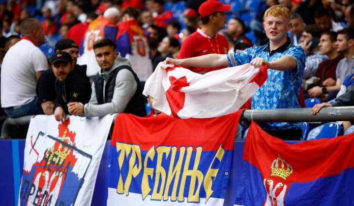 Serbia Hadapi Dakwaan dan Investigasi UEFA atas Diskriminasi Para Suporter