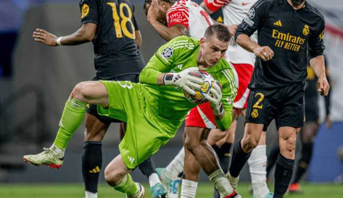 Andriy Lunin kiper Real Madrid