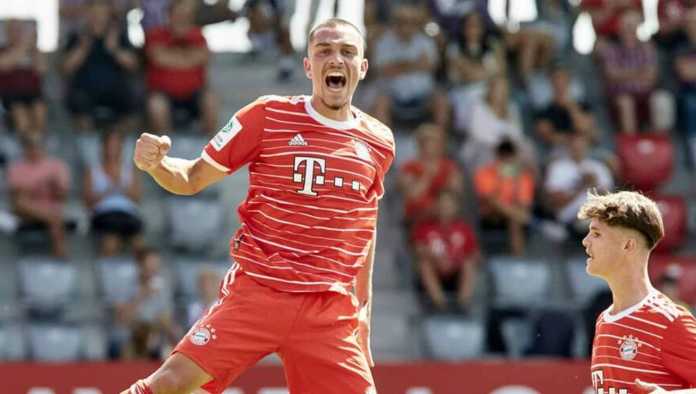 Arijon Ibrahimovic pemain Bayern Munchen