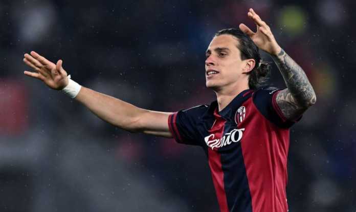 Bek Bologna Riccardo Calafiori segera bergabung dengan Arsenal