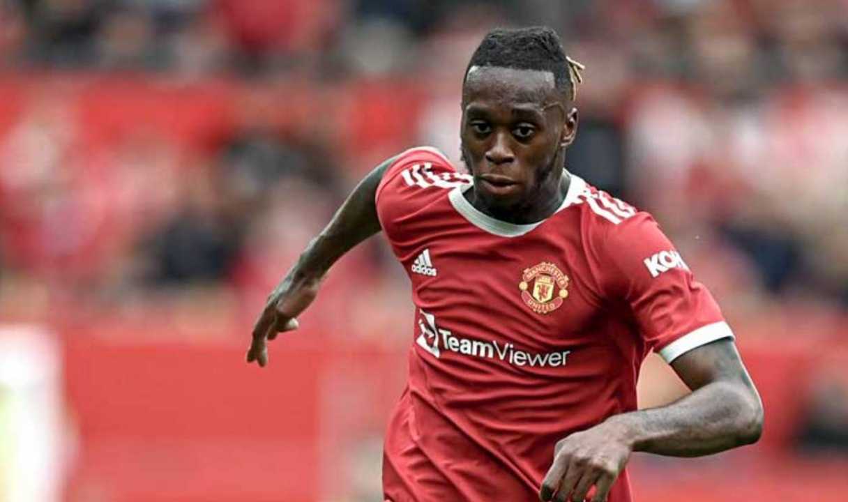 Bek Manchester United Aaron Wan Bisaka