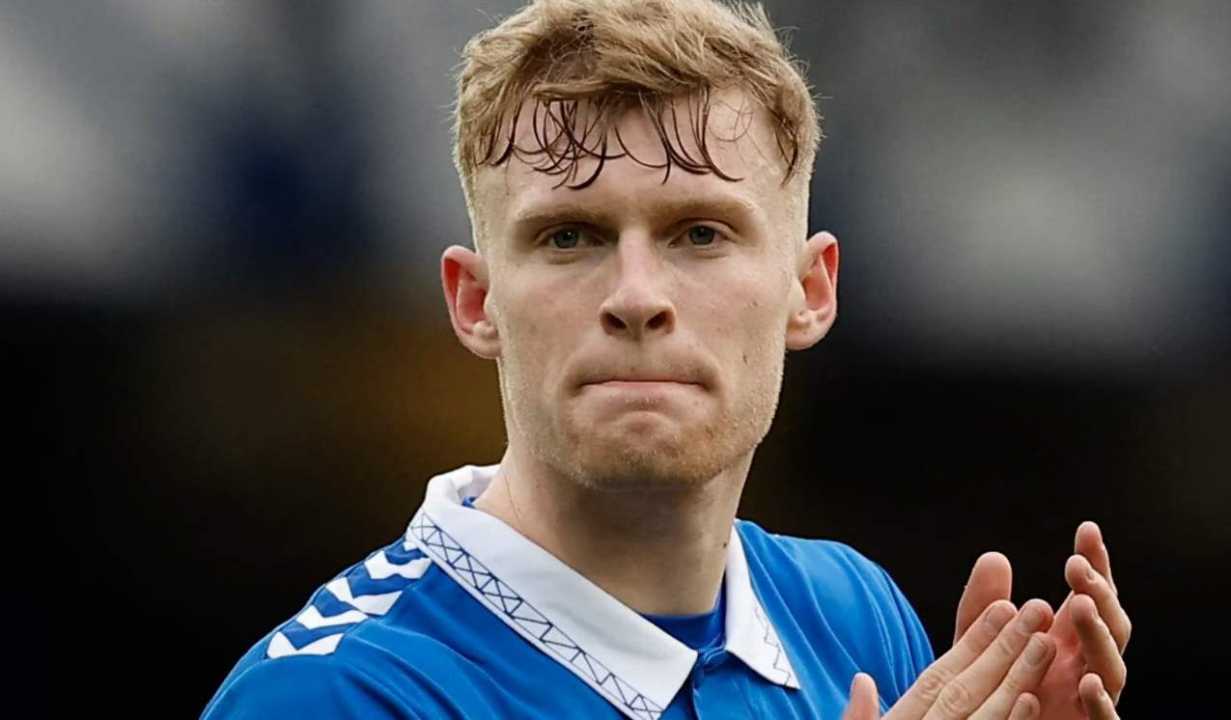 Everton Beri Kontrak Baru Jarrad Branthwaite