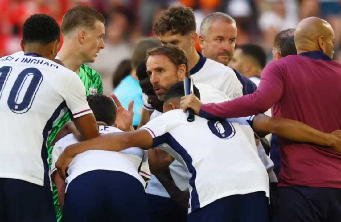 Gareth Southgate dan Skuad Inggris Sebelum Adu Penalti vs Swiss