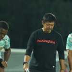 Indra Sjafri dalam sebuah sesi latihan Timnas U19