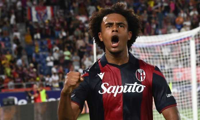 Joshua Zirkzee segera tuntaskan transfer menuju Manchester United dari Bologna