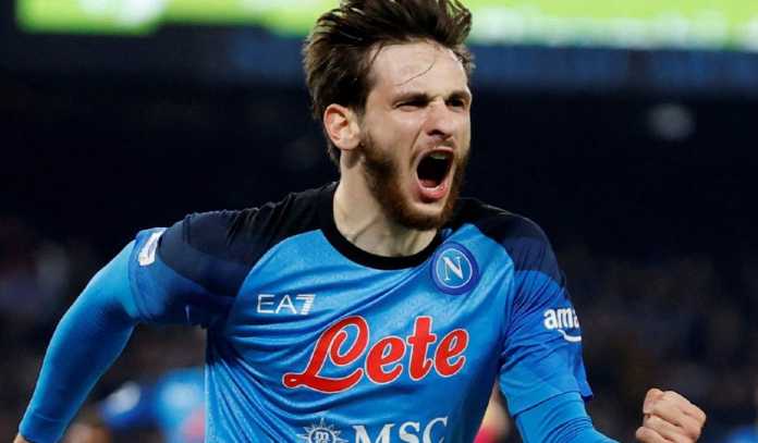 Khvicha Kvaratskhelia pemain Napoli incaran PSG