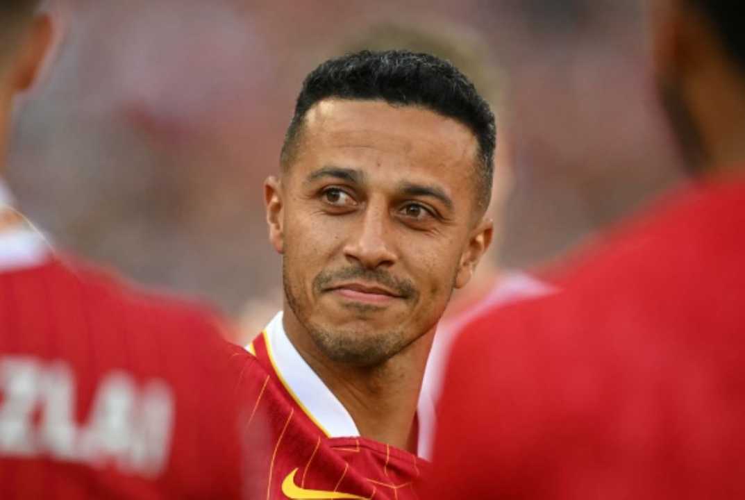 Thiago Alcantara Segera jadi staf pelatih Hansi Flick di Barcelona