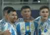 Lionel Messi Rayakan Gol Bersama Rekan-Rekannya